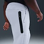 Joggers de tejido Fleece para hombre Nike Tech