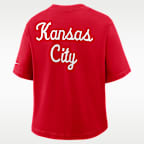 Playera Nike de la NFL para mujer Kansas City Chiefs Rewind Pocket Boxy
