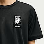 Haut de foot à manches courtes Academy Pro Corée x PEACEMINUSONE pour homme