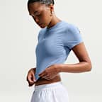 Playera slim cropped para mujer Nike Sportswear Chill Knit