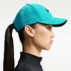 Gorra Swoosh con estructura Nike Dri-FIT Club