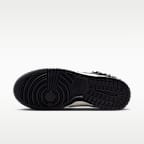 Nike Dunk Low SE  Women's Shoes
