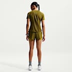 Löparshorts 2-i-1 Nike Swift Dri-FIT med medelhög midja för kvinnor