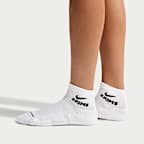 NikeSKIMS Women's Dri-FIT Quarter Socks (3 Pairs)