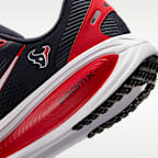 Nike Vomero 18 (Houston Texans) Men's NFL Road Running Shoes