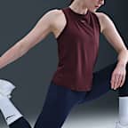 Leggings tiro alto de 7/8 con bolsillos para mujer Nike One