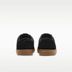 ナイキ チャージ スエード メンズシューズ