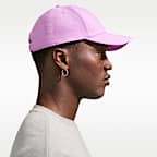 Gorra con logotipo de metal y estructura Nike Dri-FIT Club
