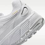 Tenis para niños grandes Nike P-6000