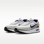 Nike College Air Max Verse (Michigan) Men's Shoes