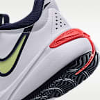 Nike Team Hustle D 11 Older Kids' Basketball Shoes