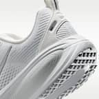 Tenis de correr en pavimento para mujer Nike Vomero 18