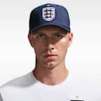 Boné Nike Rise SNBK Inglaterra 2026/27