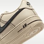 Tenis para niños grandes Nike Air Force 1 LV8