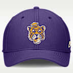 Gorra universitaria Nike Dri-FIT para hombre LSU Legacy Rise Vintage