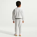 Nike Conjunto de dos piezas Essential de tejido Fleece con sudadera - Niño/a pequeño/a