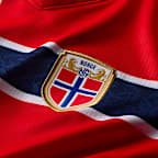 Norway 2026 Stadium Home Older Kids' Nike Dri-FIT Football Replica Shirt