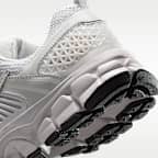 Nike Vomero 5 大童反光裝飾鞋款