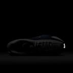 ナイキ ショックス R4 メンズシューズ