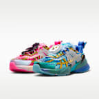 Tenis para mujer V2K Run x Doernbecher Freestyle "Khovny"