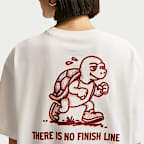 Nike Sportswear Classic 女款寬版 T 恤