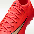 Tacos de futbol para terreno firme de corte low para niños grandes Nike Jr. Mercurial Vapor 17 Pro