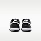 รองเท้าเด็กโต Nike Dunk Low