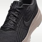 Nike Run Defy Straßenlaufschuh (Herren)