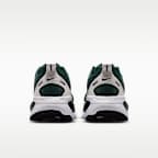 Nike College Vomero 18 (Michigan State) Men's Road Running Shoes