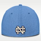 Gorra universitaria Nike Dri-FIT para hombre North Carolina Legacy