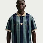 Nike Fairway Fresh Men's Dri-FIT Loose Short-Sleeve Golf Polo