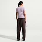 Playera slim cropped para mujer Nike Sportswear Chill Knit