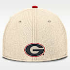 Gorra universitaria Nike Dri-FIT para hombre Georgia Primetime