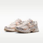 Nike V5 RNR Women's Shoes with Reflective Accents