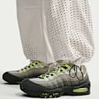Pantaloni in maglia con orlo aperto Dri-FIT Shori Nike Tech – Uomo