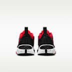 Nike Team Hustle D 11 Older Kids' Basketball Shoes