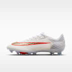 Tacos de futbol para pasto artificial de corte low Nike Mercurial Superfly 11 Elite
