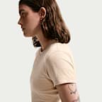 T-shirt recortada Nike Sportswear Chill Knit para mulher