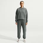 Nike Studio Fleece Medium Weight Women's Oversized Washed Crew-Neck Sweatshirt