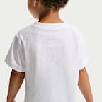 Conjunto de playera con bolsillo y shorts de French Terry para bebé Nike Sportswear