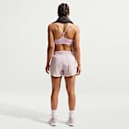 Damski stanik sportowy z regulacją i wkładkami zapewniający lekkie wsparcie Nike Indy