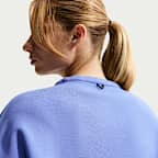 Playera Dri-FIT oversized de cuello redondo para mujer Nike 24.7 ImpossiblySoft
