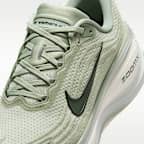 Tenis de correr en pavimento para hombre (extraanchos) Nike Vomero Plus