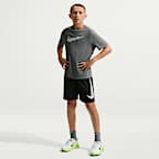 Nike Multi Refresh Genç Çocuk Şortu