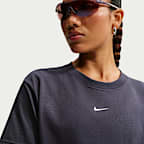 Playera de manga corta holgada cropped para mujer Nike Sportswear Classic