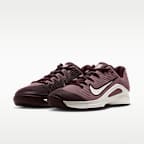 Nike Vapor 12 Women's Hard Court Tennis Shoes