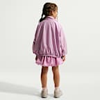 Chamarra de tejido Woven para niños talla pequeña Nike Club