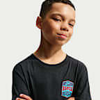 F.C. Barcelona Premier Older Kids' Nike Footba T-Shirt