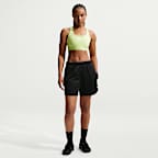 Bra deportivo con almohadillas para mujer Nike Swoosh Medium Support