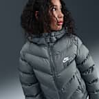Nike Sportswear All Day Play Older Kids' Therma-FIT Loose-Fit Puffer Jacket